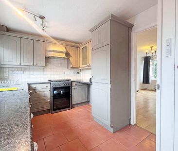 2 bedroom terraced house to rent - Photo 1