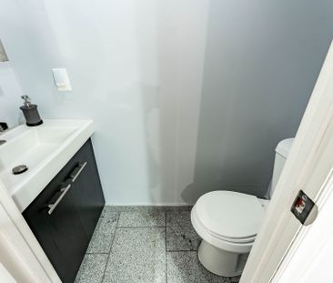 For Lease - 25 Hun Crescent, Toronto, Ontario - Photo 3