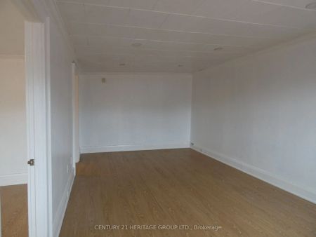 201 Main Street S #6 - Photo 2