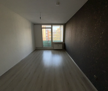 Renovierte 4-Zimmer-Wohnung mit zwei Balkonen - Photo 4