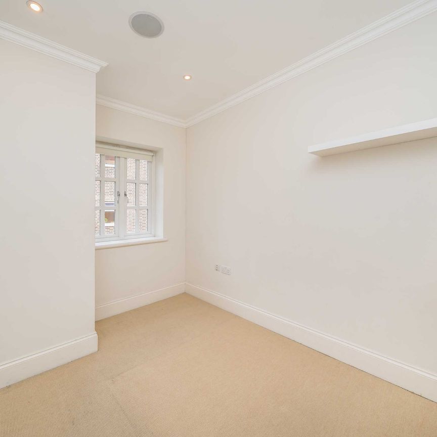 Keswick Road, East Putney, SW15, London - Photo 1