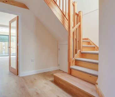 4 bedroom detached house to rent - Photo 6