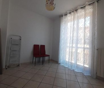 Ampio trilocale a biandronno - Photo 1