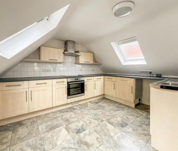 2 bedroom detached house to rent - Photo 3