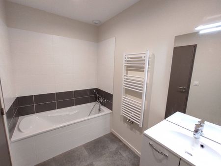 Location appartement 2 pièces 58 m² à Bourg-en-Bresse (01000) - Photo 5