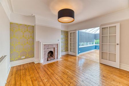 3 bedroom semi-detached house to rent - Photo 4