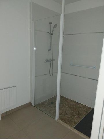 Location Appartement 4 Pièces 77 m² - Photo 4