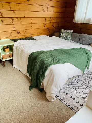 Beach Haven sunny warm family home 3beds 1bath - Photo 5