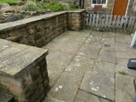 4 bedroom terraced house to rent - Photo 5