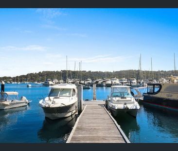 Deep Waterfront Family Home - Photo 6