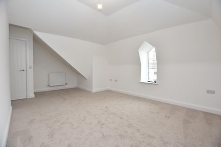 2 bedroom apartment to rent - Photo 4