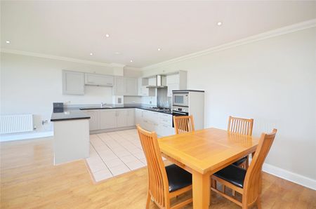 2 bedroom apartment to rent - Photo 4
