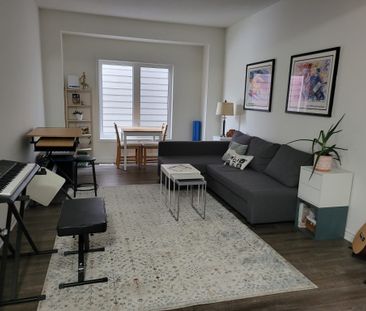 For Lease - 12 Bobolink Drive, Wasaga Beach, Ontario - Photo 1