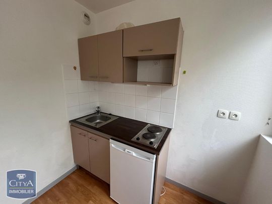 Location Appartement 1 pièce 27m² CHATEAUROUX 36000 - Photo 1