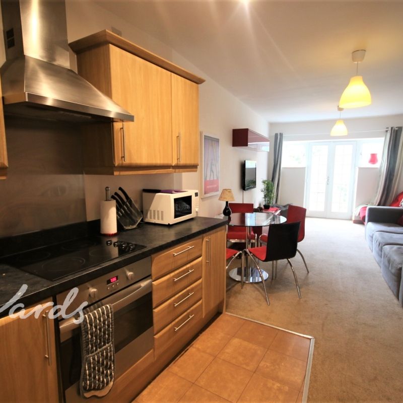2 bedroom maisonette to rent - Photo 1