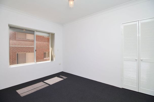 4/30 Bellevue Street, - Photo 1