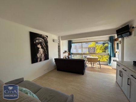 Location Appartement 1 pièce 24m² STE MAXIME 83120 - Photo 2