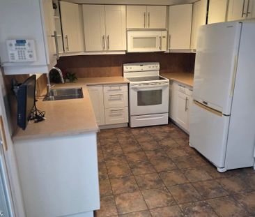 For Lease - 1296 Valerie Crescent, Oakville, Ontario - Photo 1