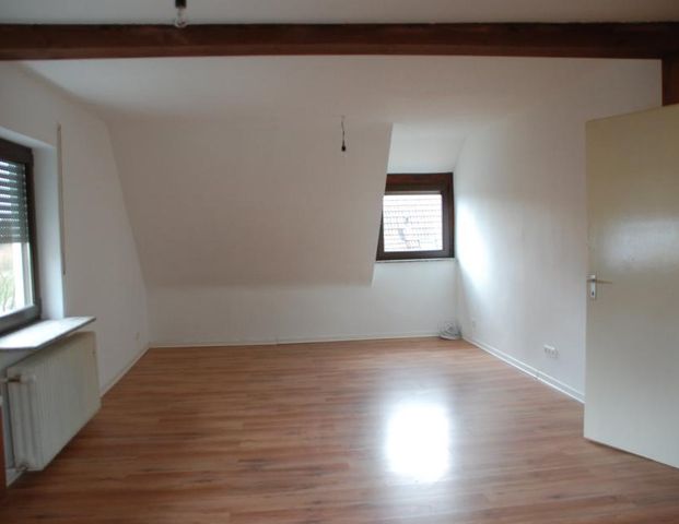 3-Zi.-DG.-Whg. mit Blick ins Grüne Nähe Erlangen - Photo 1