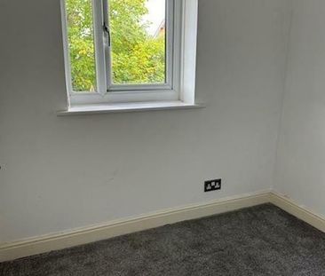 3 Bedroom Mews House For Rent in Marleyer Close, Manchester - Photo 3