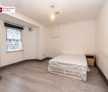 3 bedroom flat to rent - Photo 2