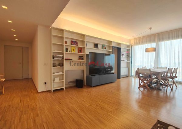 Signorile appartamento di 176 mq. ristrutturato, con vista panoramica