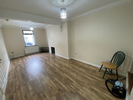 8 Clonavon Avenue, BT62 3AE, Portadown - Photo 2
