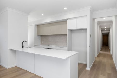 Modern Living with Space&comma; Style & Convenience - Photo 5