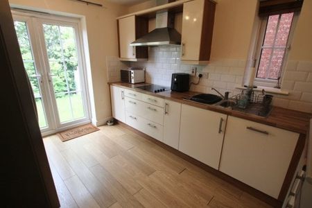 Parkfield Court, Tamworth, Property for rent - Photo 3