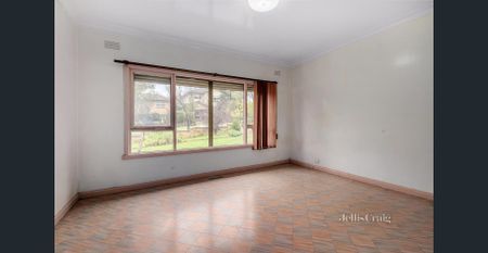 3 Bedroom House in Convenient Location - Photo 5