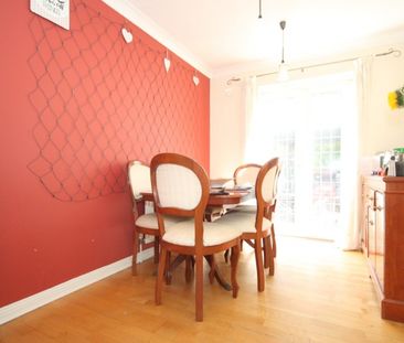 Knaphill, Woking - Photo 2