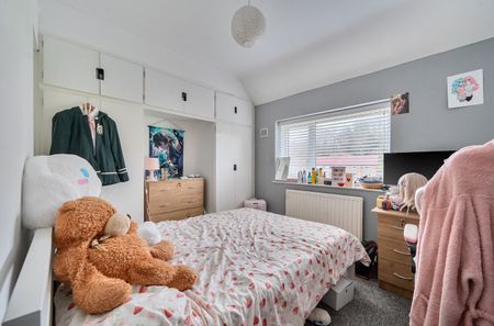 5 bedroom semi-detached house to rent - Photo 3