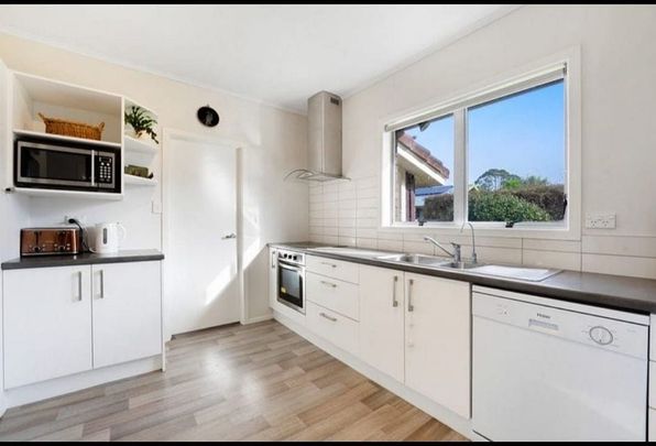 Charming 4BR Home in Papakura - Photo 1