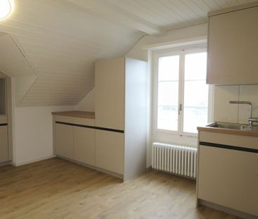 Erstbezug nach Kernsanierung: Stilvolle 3 1/2- Zi. Dach-Whg. mit Ch... - Photo 5