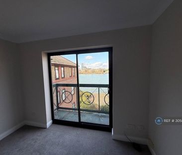 2 bedroom flat to rent - Photo 6