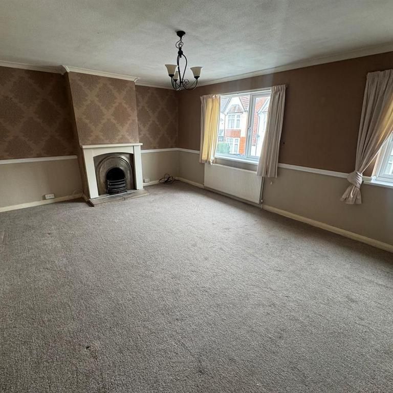 2 bedroom maisonette to rent - Photo 1