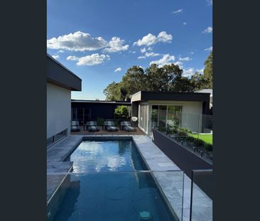 Luxurious 2-Bedroom Apartment in Prestigious Gated Community - The ... - Photo 1