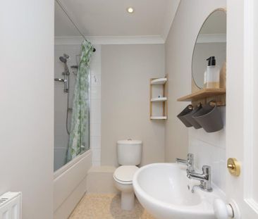 2 bedroom terraced house to rent - Photo 5