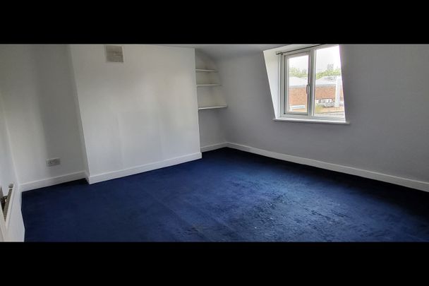 2 Bed Flat, Camberwell New Road, SE5 - Photo 1
