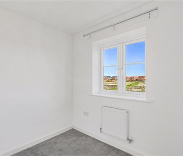 Particularly well presented three bedroom semi-detached house with ... - Photo 3