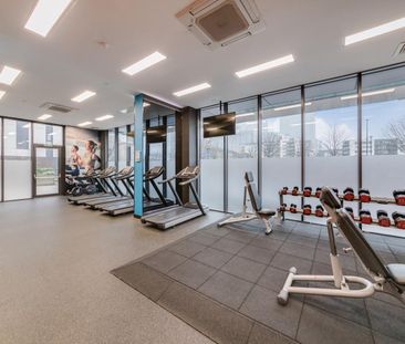 1 Bed Flat, Horizons Tower, E14 - Photo 4