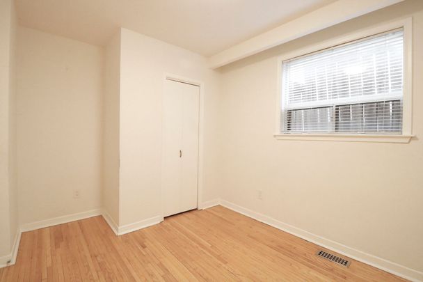 For Lease - 866 Davenport Road Unit# Main, Toronto, Ontario - Photo 1
