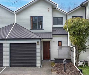 Modern 3-Bedroom Townhouse in Prime Albany Loc... - Photo 5