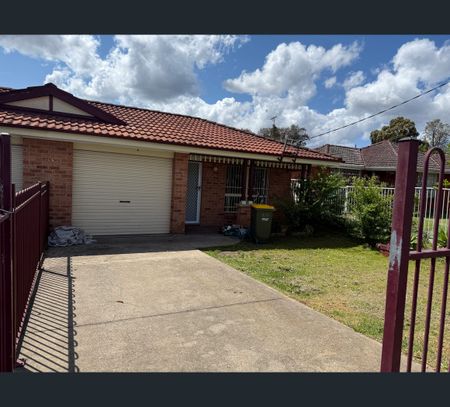 65 Clifford Crescent, Ingleburn, NSW 2565 - Photo 4