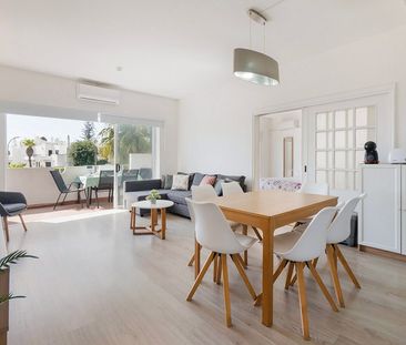 Rua Guerra Junqueiro - Photo 1