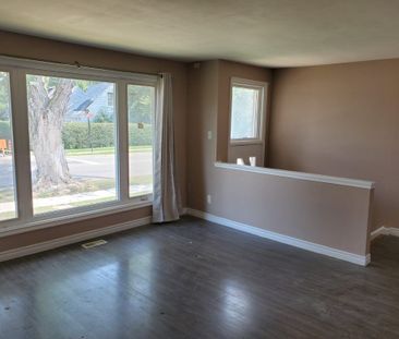 For Lease - 63 Mcmurchy Avenue Unit# Main, Brampton, Ontario - Photo 4