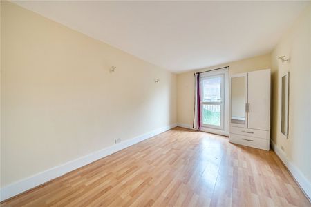 Vale Road, N4, London - Photo 5