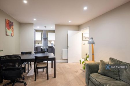 1 bedroom flat to rent - Photo 3
