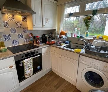 3 bedroom private hall to rent - Photo 1