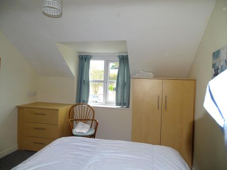 2 bedroom semi-detached house to rent - Photo 4